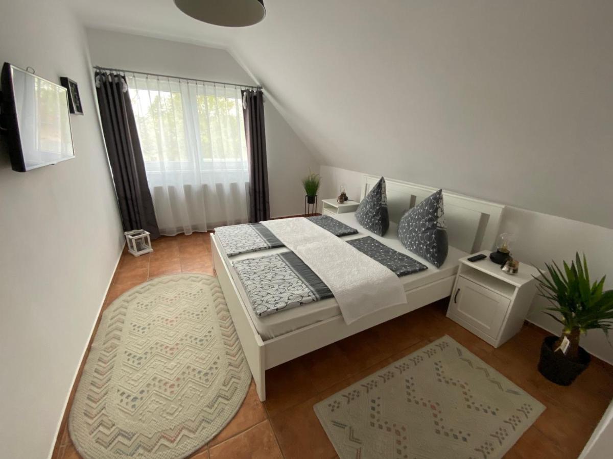 Munkácsy Apartmanok Balatonfenyves Exterior foto